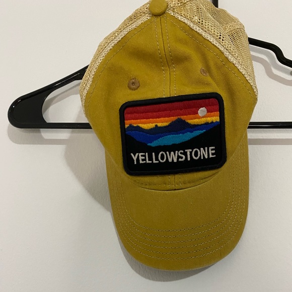 Legacy Other - Yellowstone Gold Mountain Horizon Patch Trucker Cap